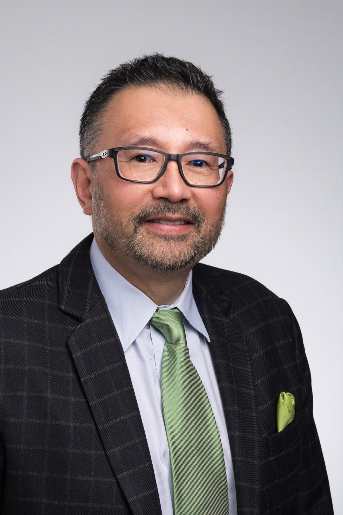 Richard Maung headdshot
